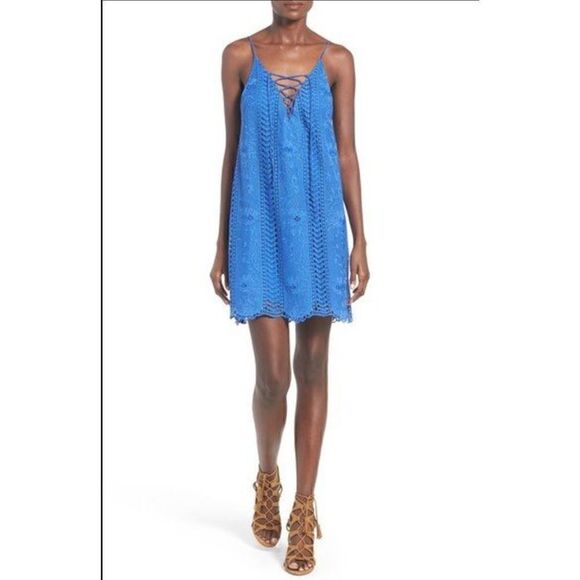 ASTR The Label women's Size Medium Royal Blue Lace Sleeveless Mini Dress Boho - Picture 1 of 10